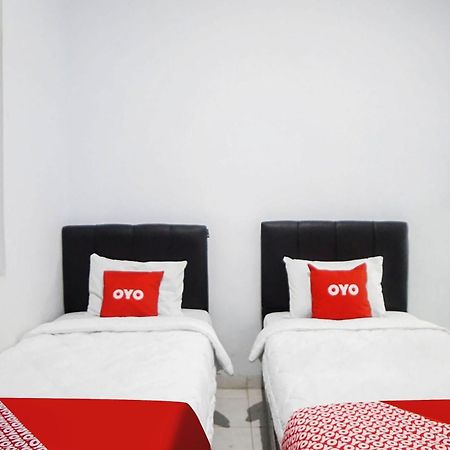Super Oyo 91627 Wika Wiki Homestay Medan Exteriér fotografie