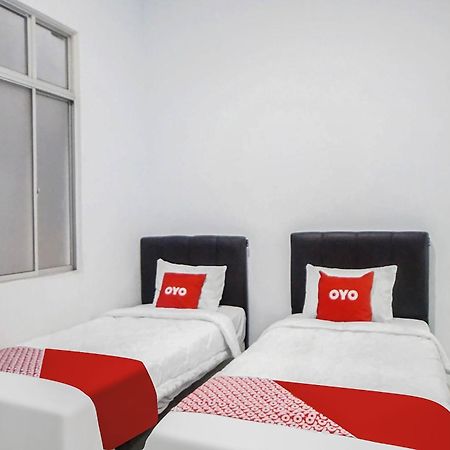 Super Oyo 91627 Wika Wiki Homestay Medan Exteriér fotografie